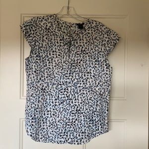 Ann Taylor capped sleeve blouse